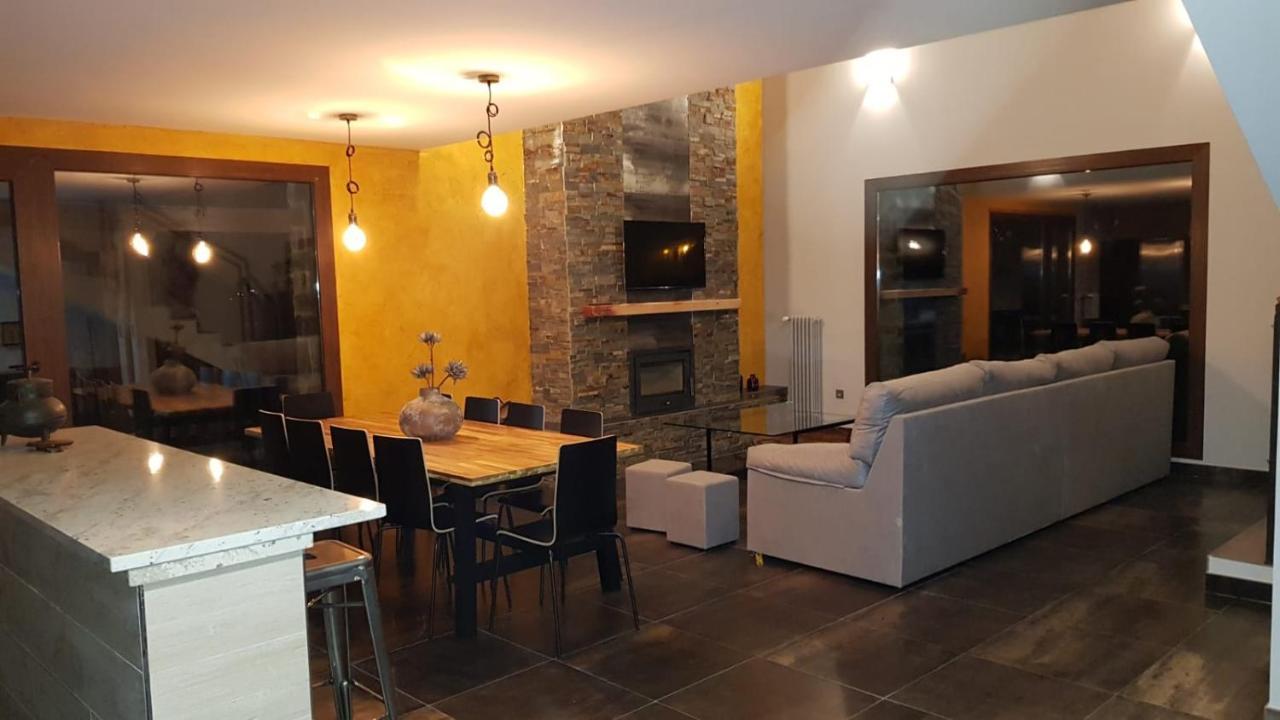 Casa Rural La Puerta Del Rio Lobos San Leonardo de Yagüe 외부 사진